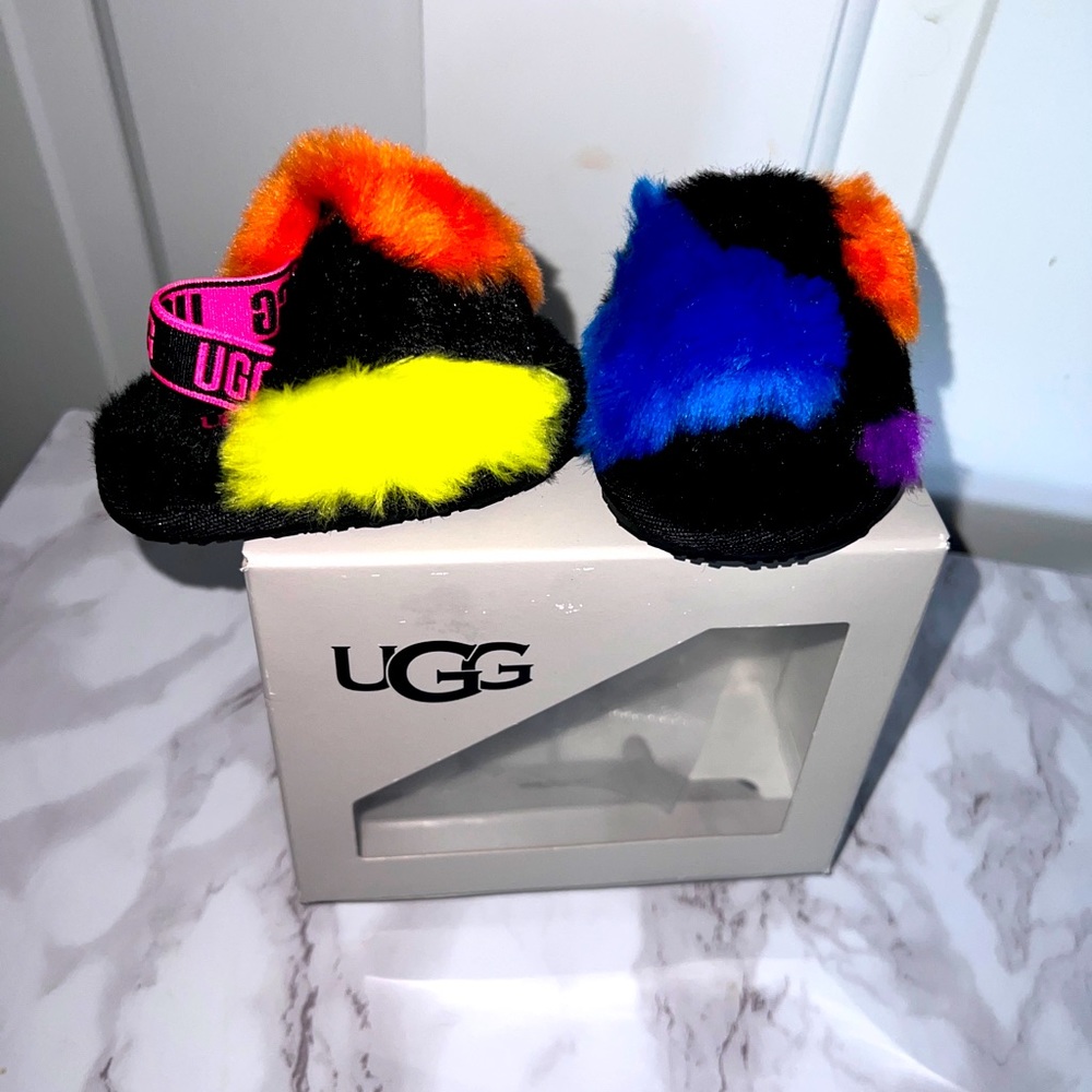 SOLD UGG Yeah Party Fluff Spots Baby slippers